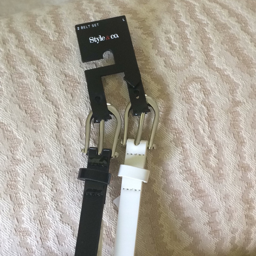 Belts Style and Company 1:Black & 1:White belts